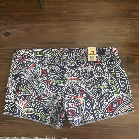 Unworn Lei Retro Shorts Size 17 Regular - Picture 8 of 12